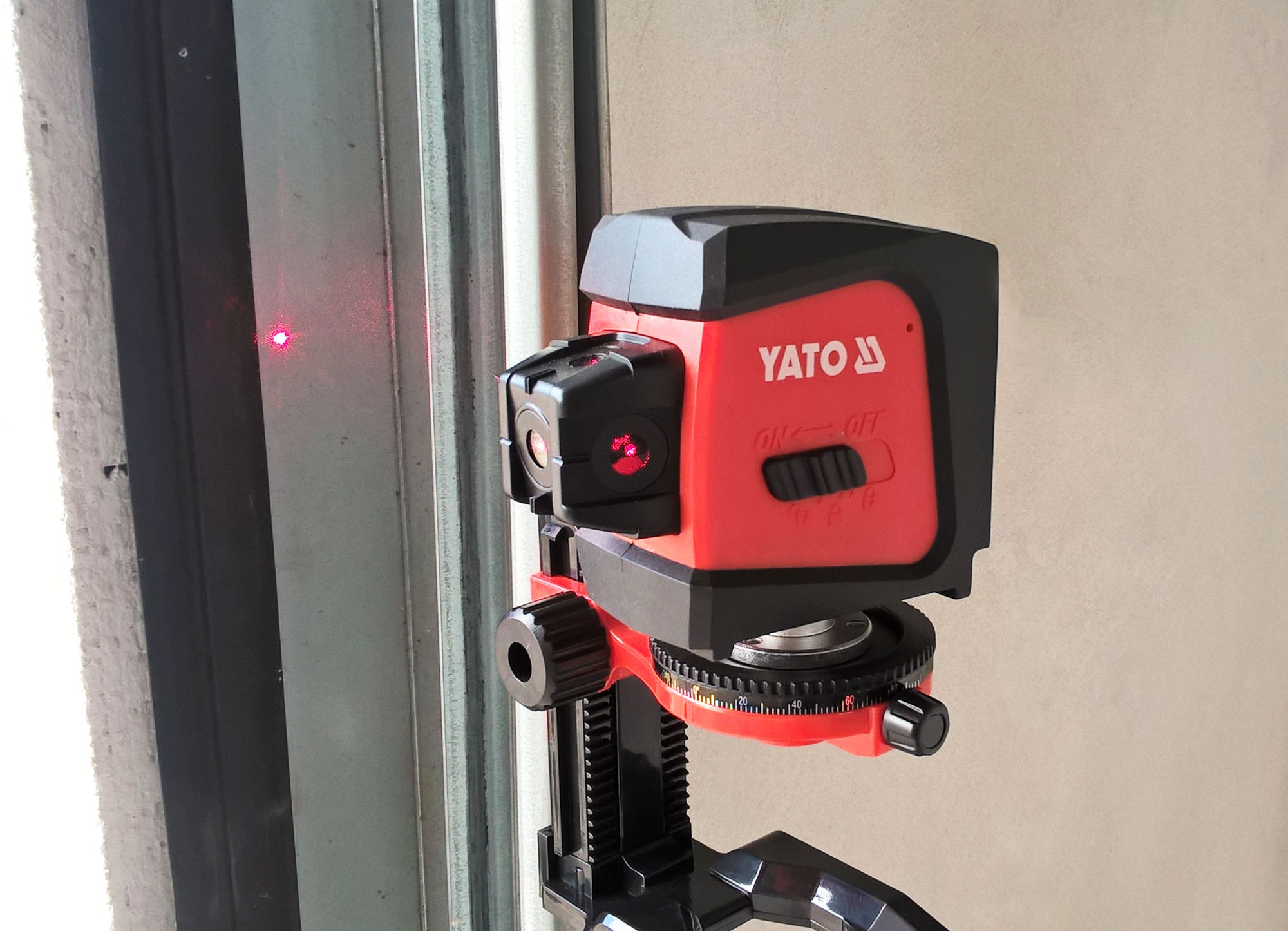 YATO YT-30427 BEŞ NÖQTƏLİ LAZER 